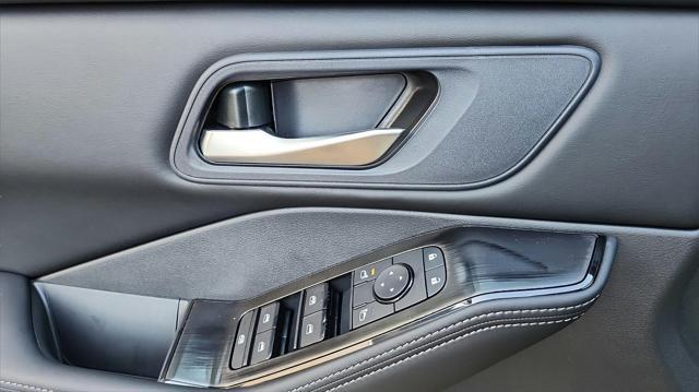 new 2025 Nissan Rogue car, priced at $30,253