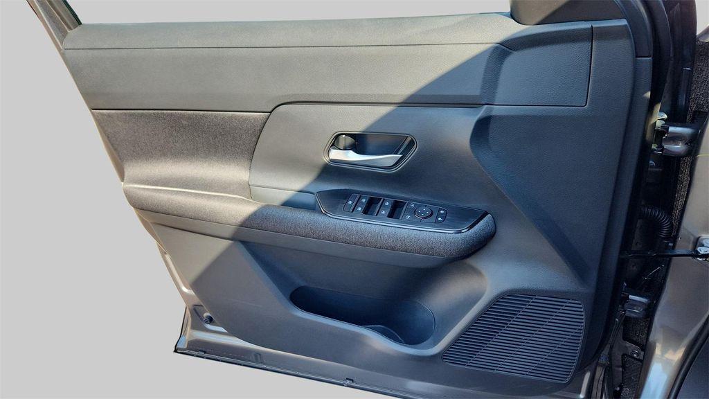 new 2026 Nissan Kicks car, priced at $26,195