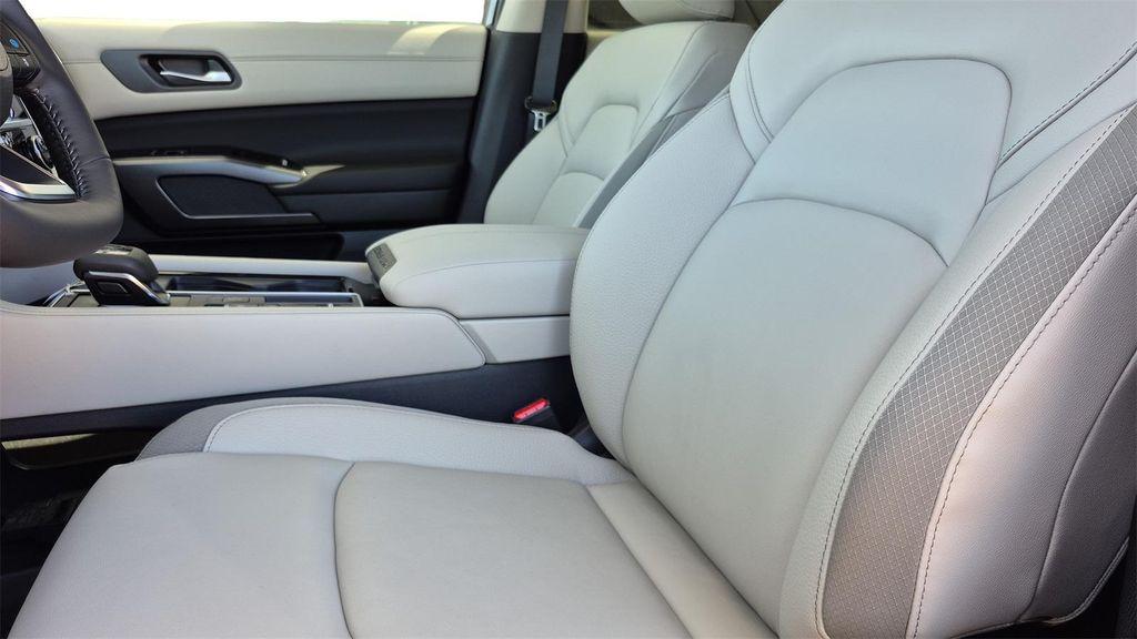 used 2024 Nissan Pathfinder car, priced at $33,399