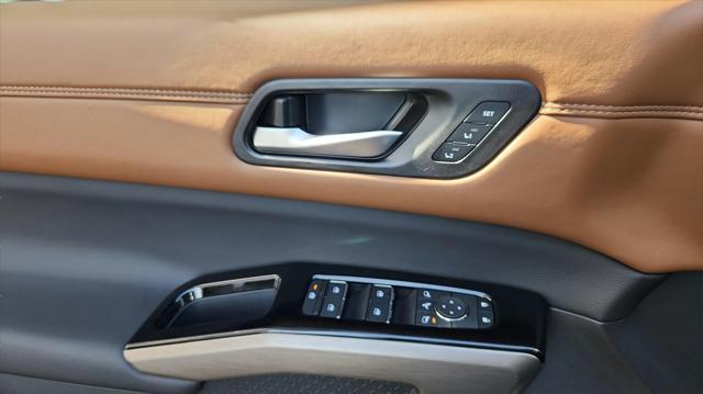 new 2025 Nissan Pathfinder car, priced at $47,723