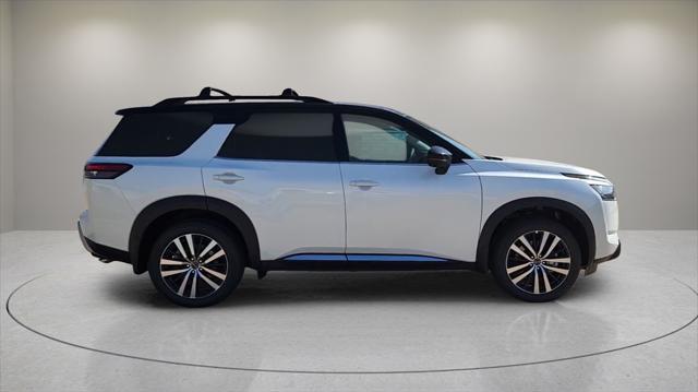 new 2025 Nissan Pathfinder car, priced at $47,723