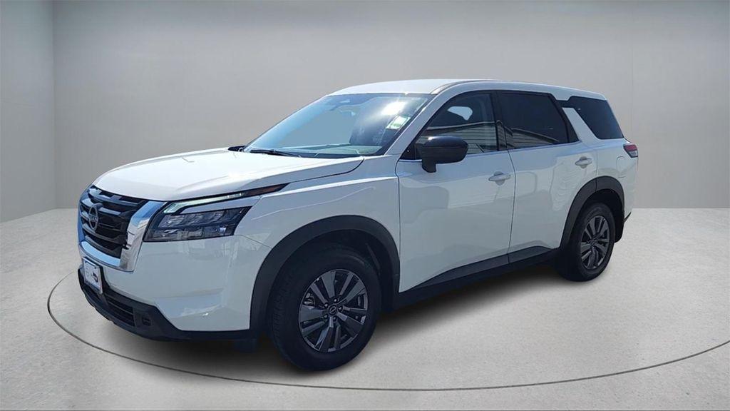 used 2025 Nissan Pathfinder car, priced at $30,876