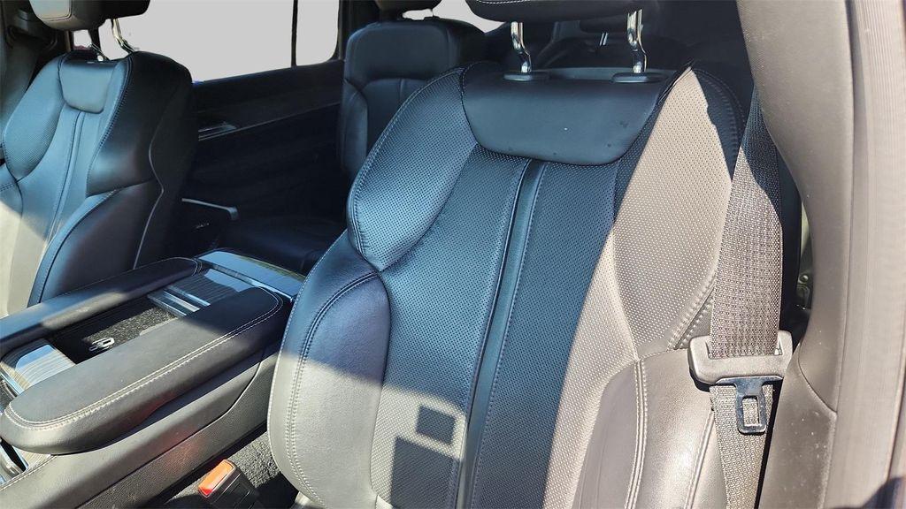 used 2022 Jeep Wagoneer car, priced at $33,699