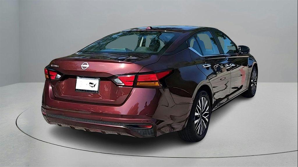 used 2023 Nissan Altima car, priced at $18,756