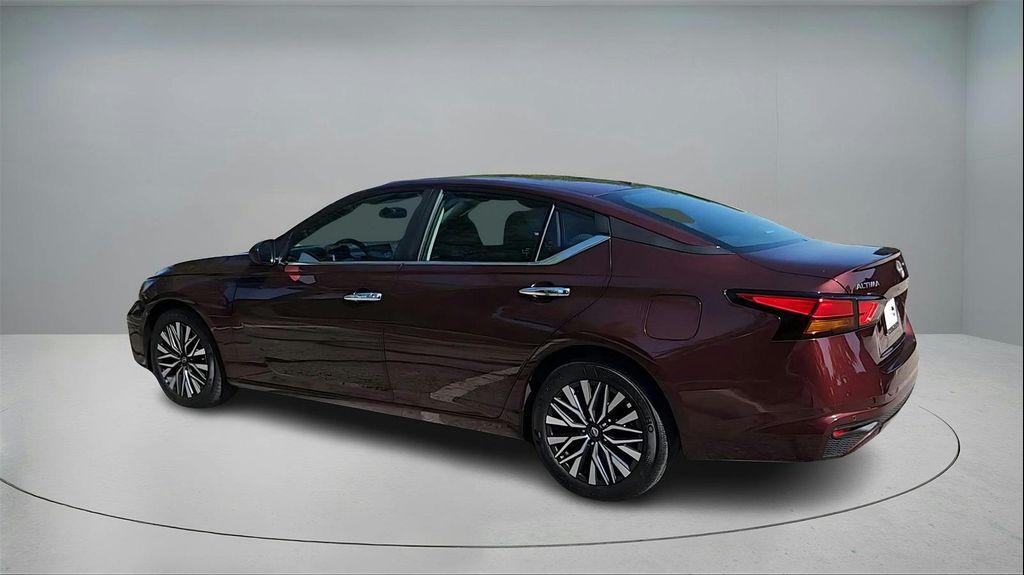 used 2023 Nissan Altima car, priced at $18,756