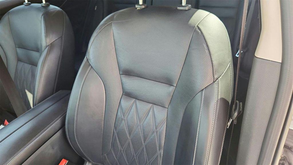 used 2022 Nissan Rogue car, priced at $24,292