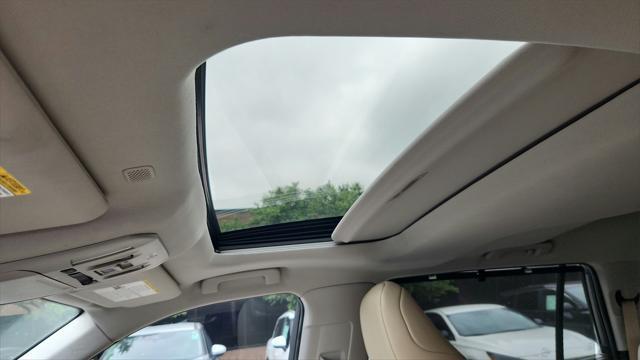 used 2022 Toyota Highlander car, priced at $31,709