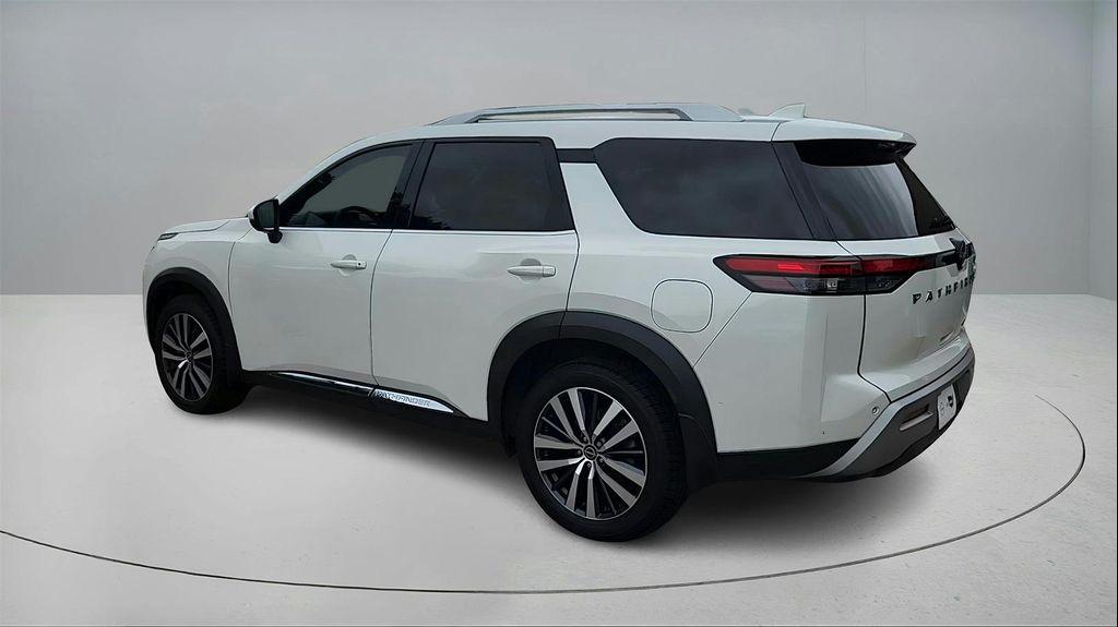 used 2022 Nissan Pathfinder car, priced at $33,991