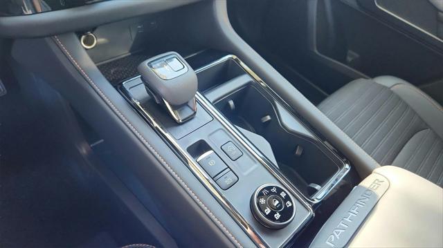 new 2025 Nissan Pathfinder car, priced at $42,382