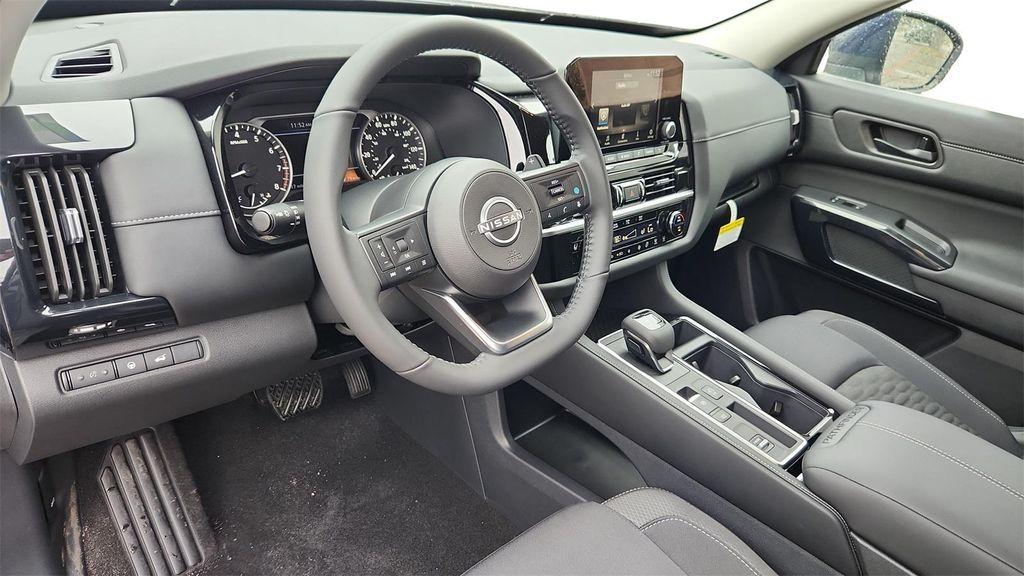 used 2025 Nissan Pathfinder car, priced at $31,999