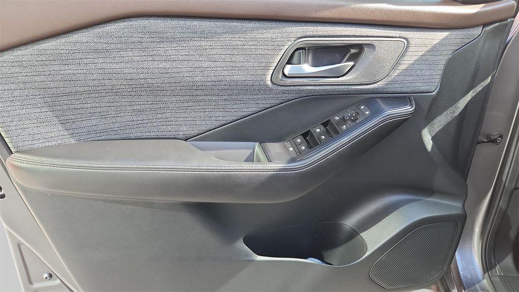 used 2021 Nissan Rogue car, priced at $20,324
