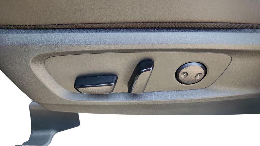 new 2025 Nissan Pathfinder car, priced at $43,728