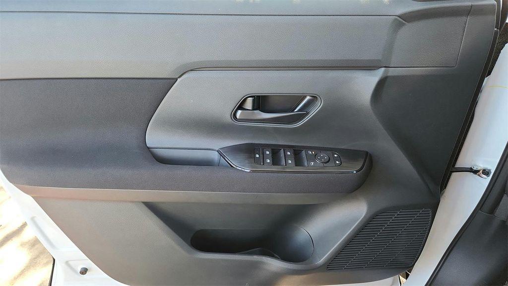 new 2025 Nissan Kicks car, priced at $21,660