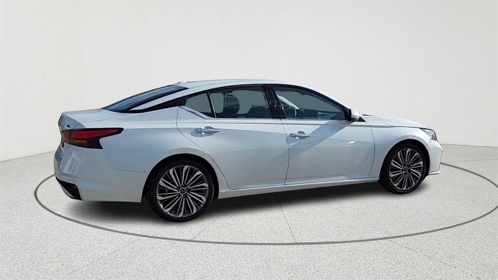 used 2023 Nissan Altima car, priced at $19,555