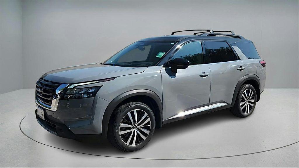 new 2025 Nissan Pathfinder car, priced at $47,481