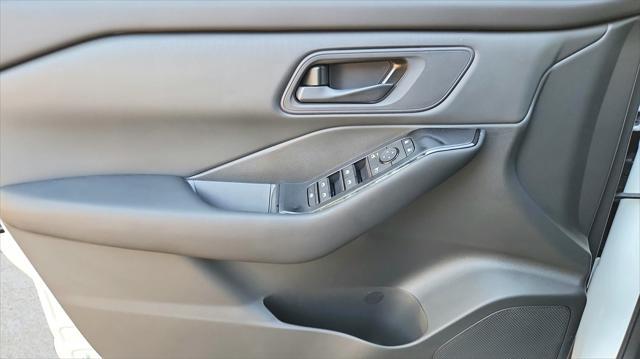 new 2025 Nissan Rogue car, priced at $29,553