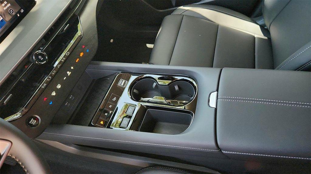 used 2025 Nissan Murano car, priced at $34,994