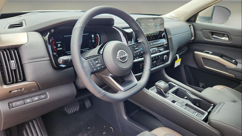 new 2025 Nissan Pathfinder car, priced at $47,043