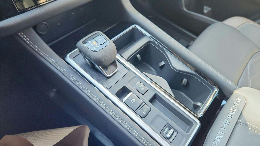 new 2025 Nissan Pathfinder car, priced at $40,533