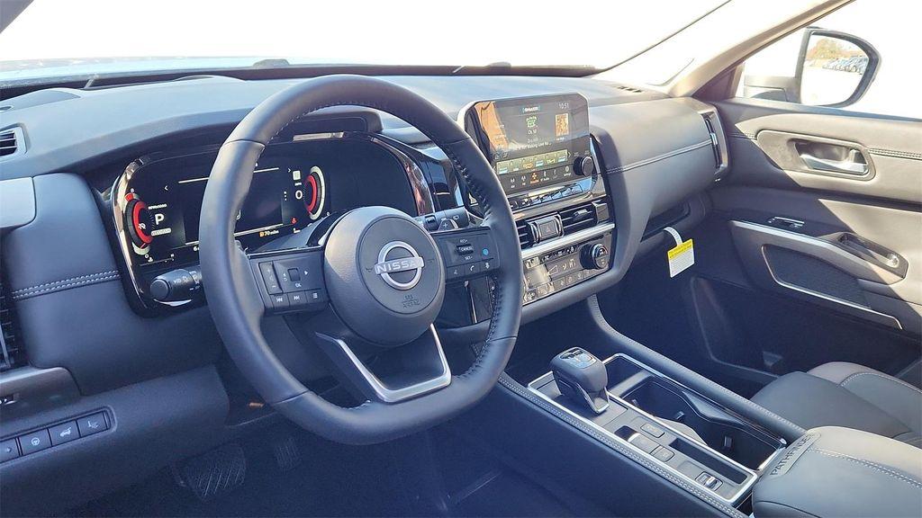 new 2025 Nissan Pathfinder car, priced at $40,533