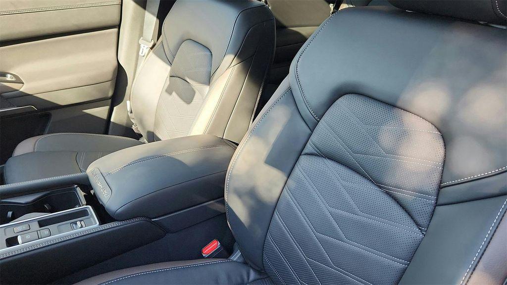 new 2025 Nissan Pathfinder car, priced at $40,533