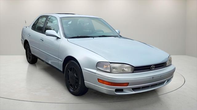 used 1994 Toyota Camry car, priced at $5,499