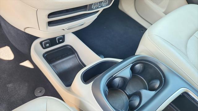 used 2021 Chrysler Pacifica Hybrid car, priced at $19,991