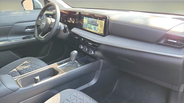 new 2025 Nissan Kicks car, priced at $25,580
