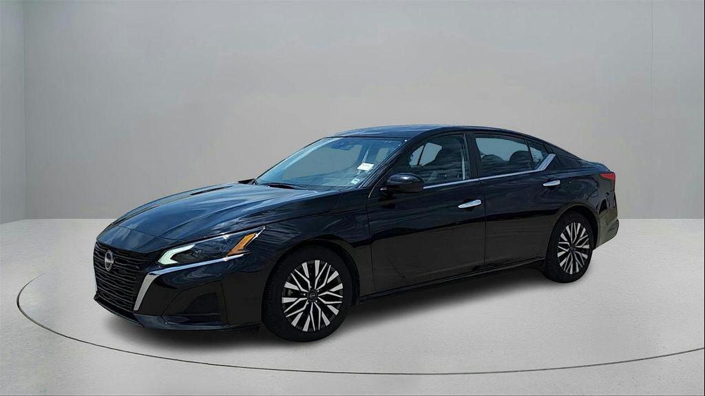 used 2023 Nissan Altima car, priced at $19,991