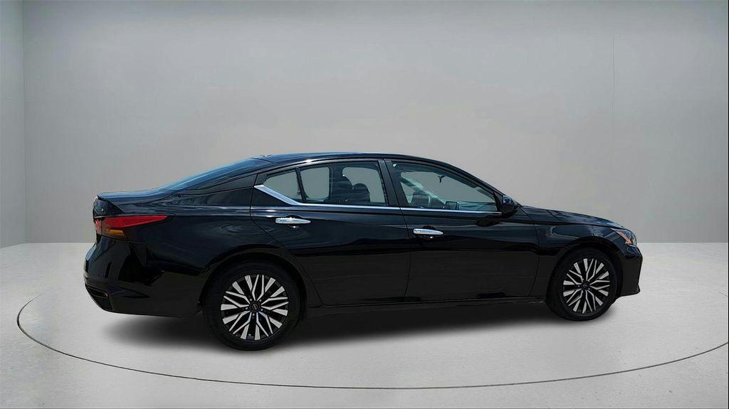 used 2023 Nissan Altima car, priced at $19,991