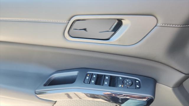 new 2025 Nissan Pathfinder car, priced at $35,829