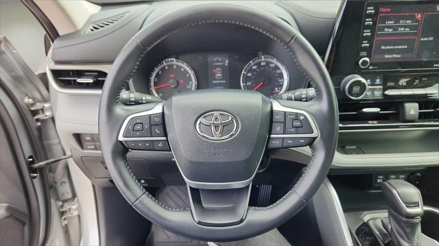 used 2022 Toyota Highlander car, priced at $29,371