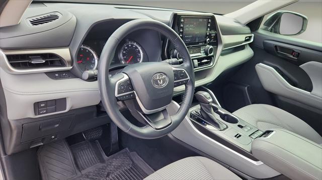 used 2022 Toyota Highlander car, priced at $29,371