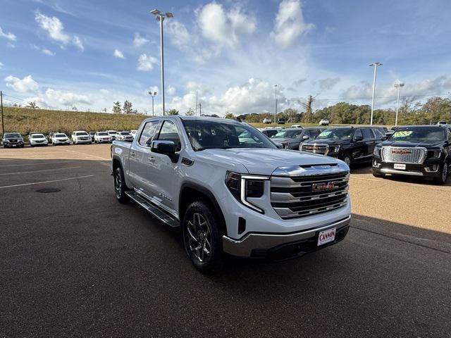 new 2025 GMC Sierra 1500 car, priced at $62,235