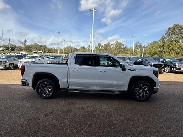 new 2025 GMC Sierra 1500 car, priced at $62,235