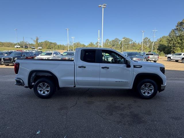 new 2025 GMC Sierra 1500 car, priced at $43,925