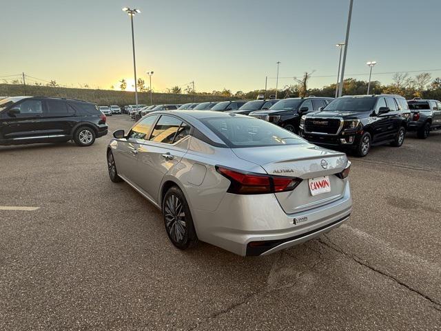 used 2023 Nissan Altima car, priced at $17,319