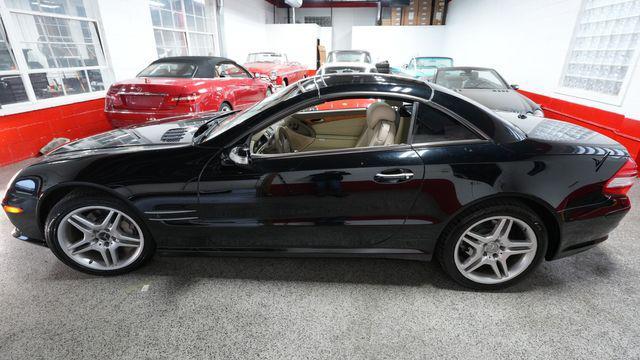 used 2007 Mercedes-Benz SL-Class car, priced at $12,275