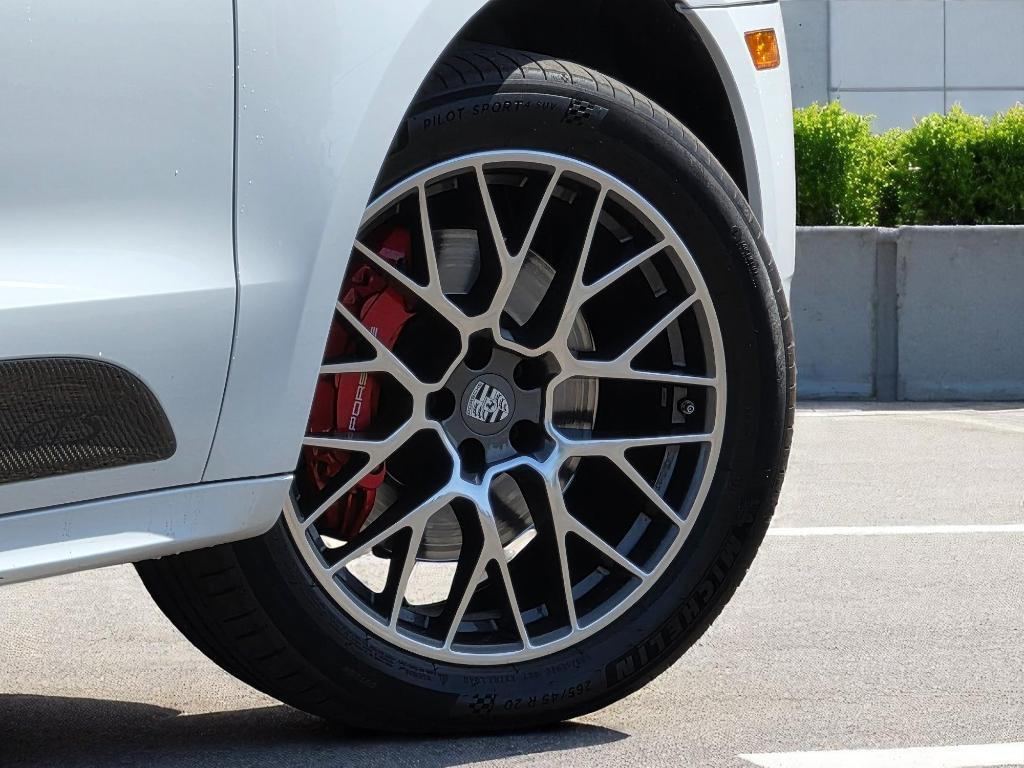 used 2018 Porsche Macan car, priced at $32,845