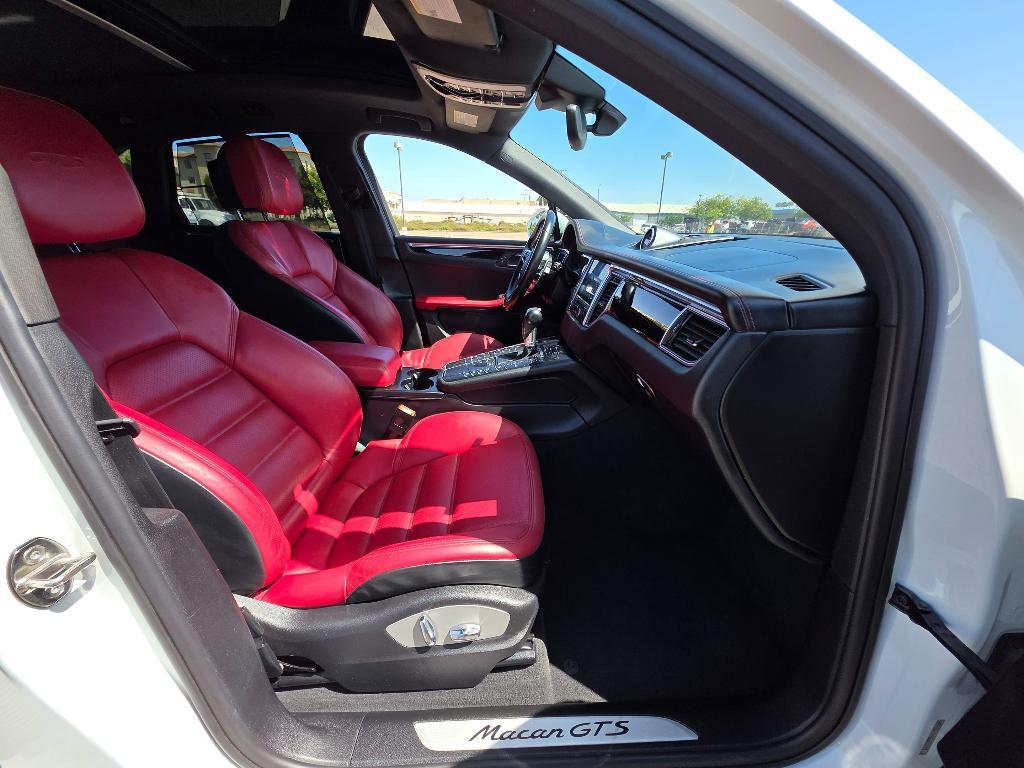 used 2018 Porsche Macan car, priced at $32,845