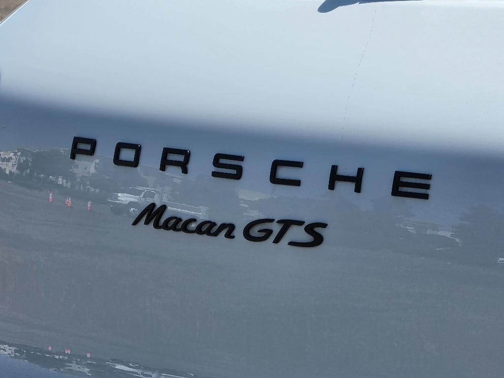 used 2018 Porsche Macan car, priced at $32,845