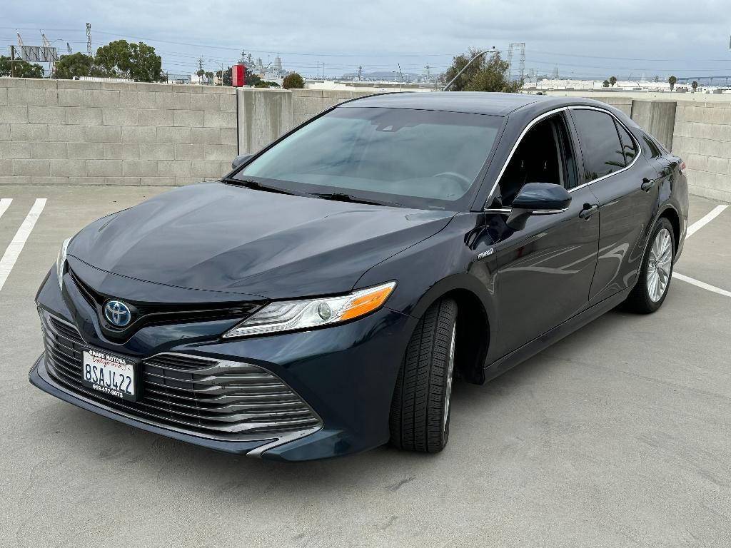 used 2020 Toyota Camry Hybrid car, priced at $28,495