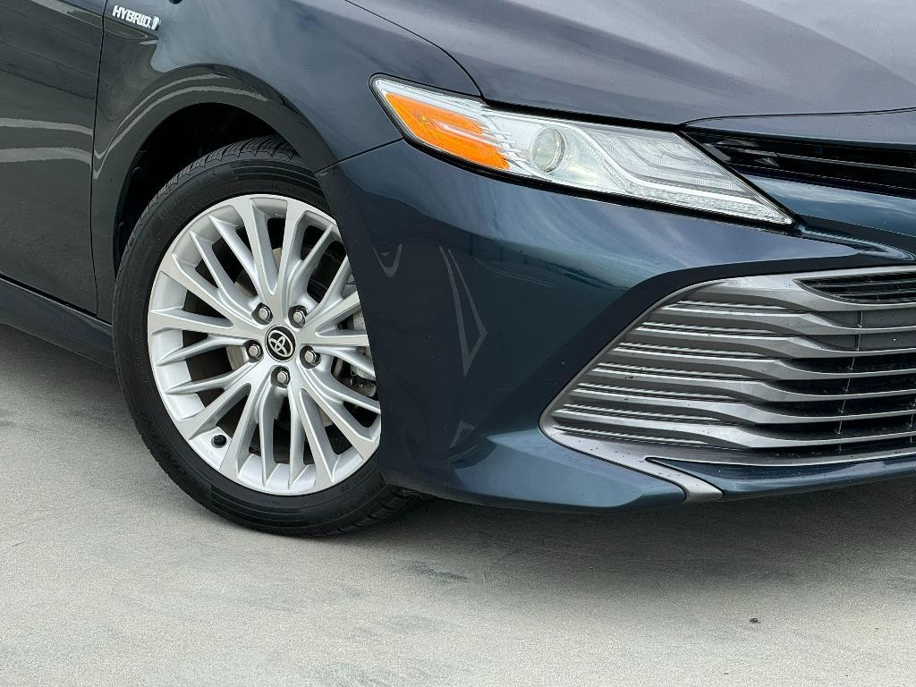 used 2020 Toyota Camry Hybrid car, priced at $28,495