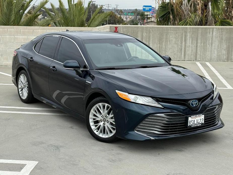 used 2020 Toyota Camry Hybrid car, priced at $28,495