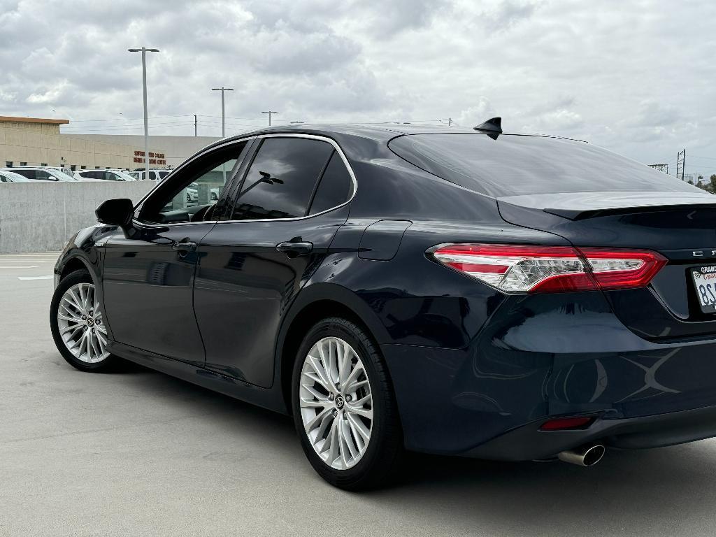 used 2020 Toyota Camry Hybrid car, priced at $28,495