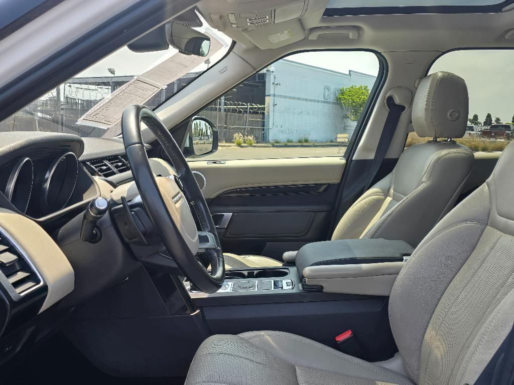 used 2019 Land Rover Discovery car, priced at $18,663