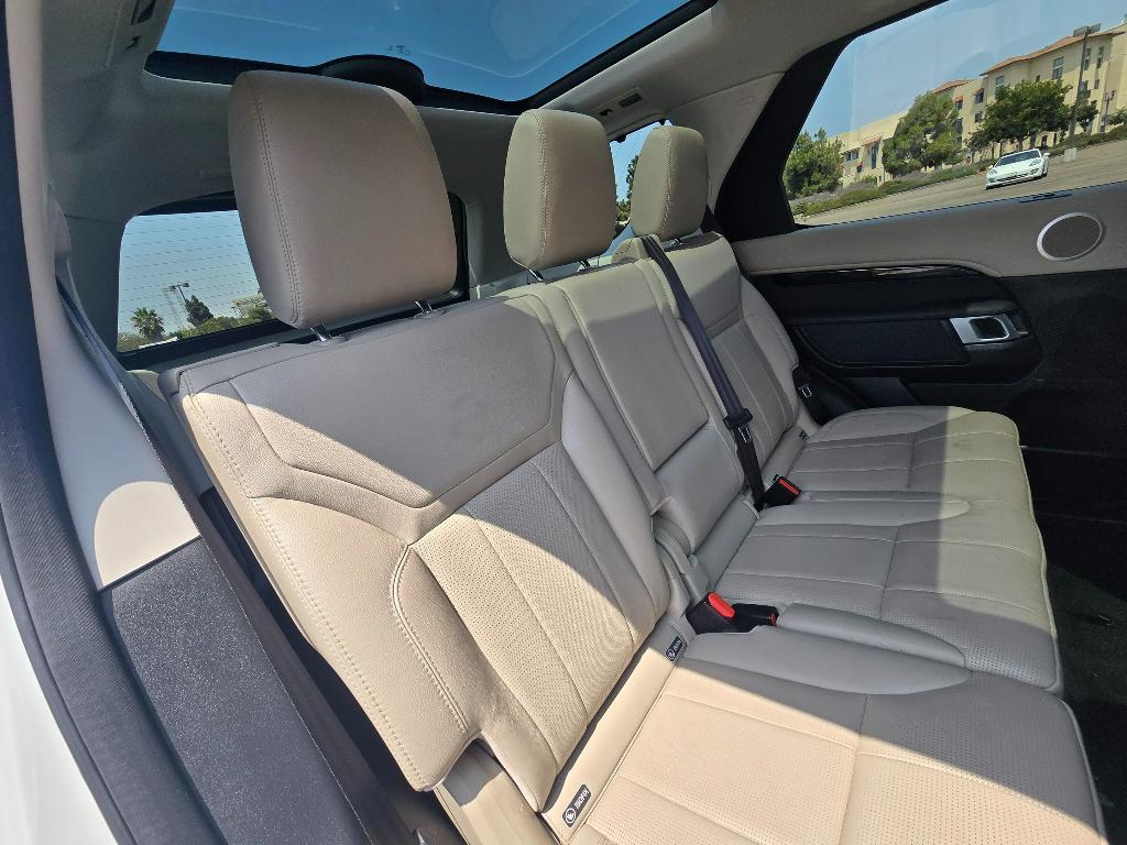 used 2019 Land Rover Discovery car, priced at $18,663