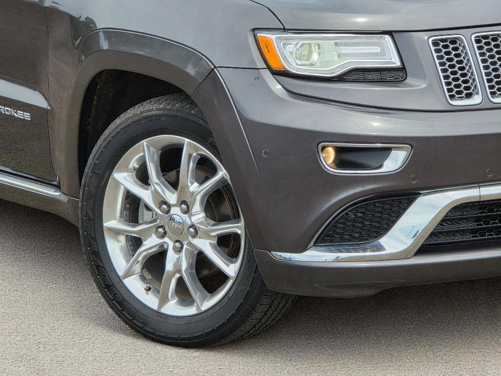 used 2015 Jeep Grand Cherokee car, priced at $15,495