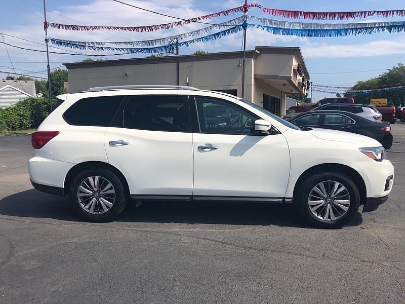 used 2020 Nissan Pathfinder car, priced at $19,995