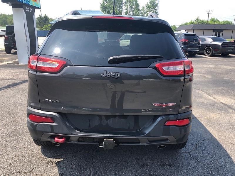 used 2015 Jeep Cherokee car, priced at $12,999